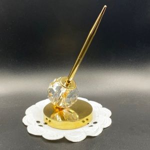 24K. Gold E.P. And Crystal Vintage Pen Holder.